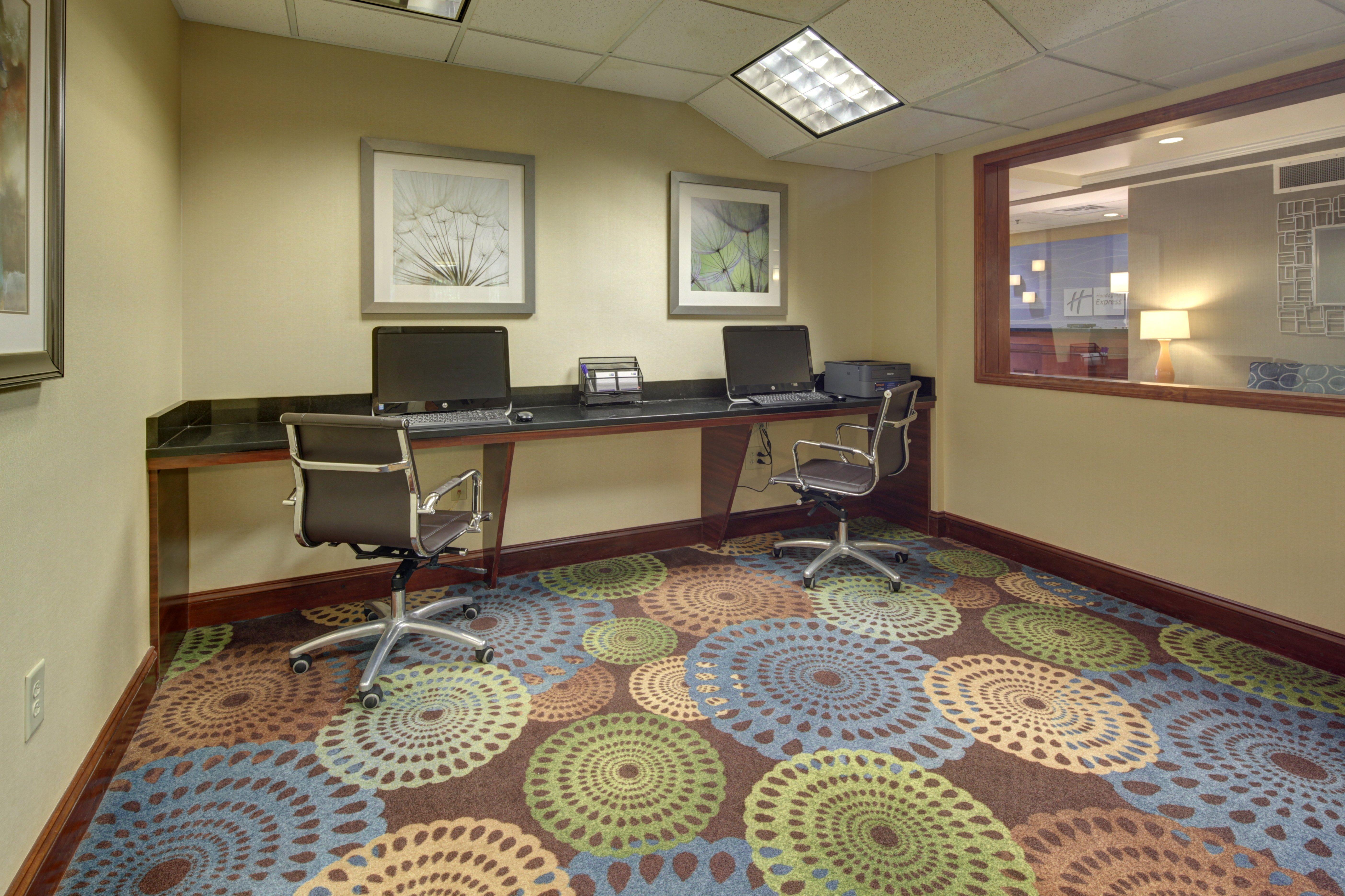 Holiday Inn Express Hotel & Suites Emporia By Ihg Eksteriør billede