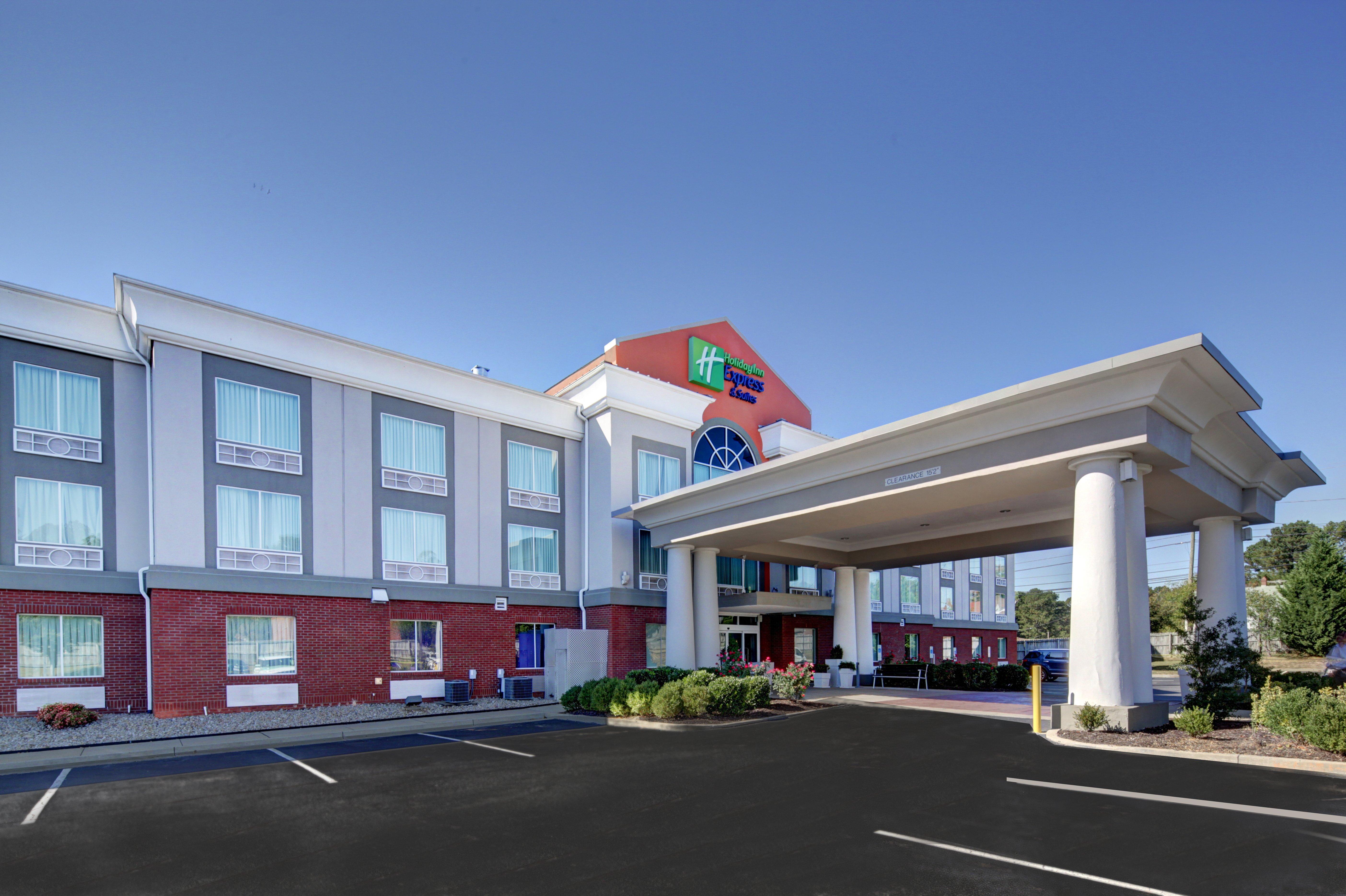 Holiday Inn Express Hotel & Suites Emporia By Ihg Eksteriør billede