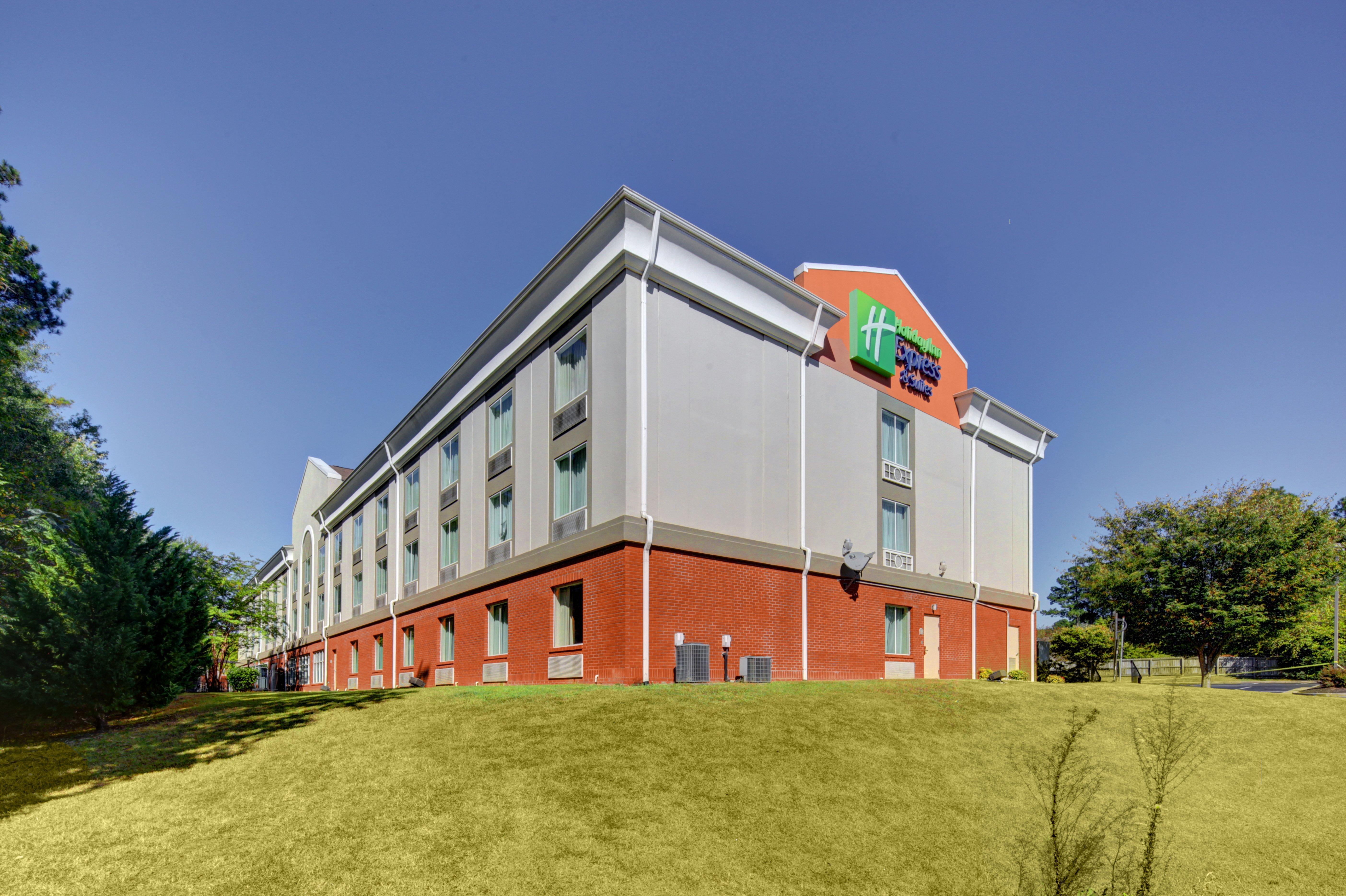Holiday Inn Express Hotel & Suites Emporia By Ihg Eksteriør billede