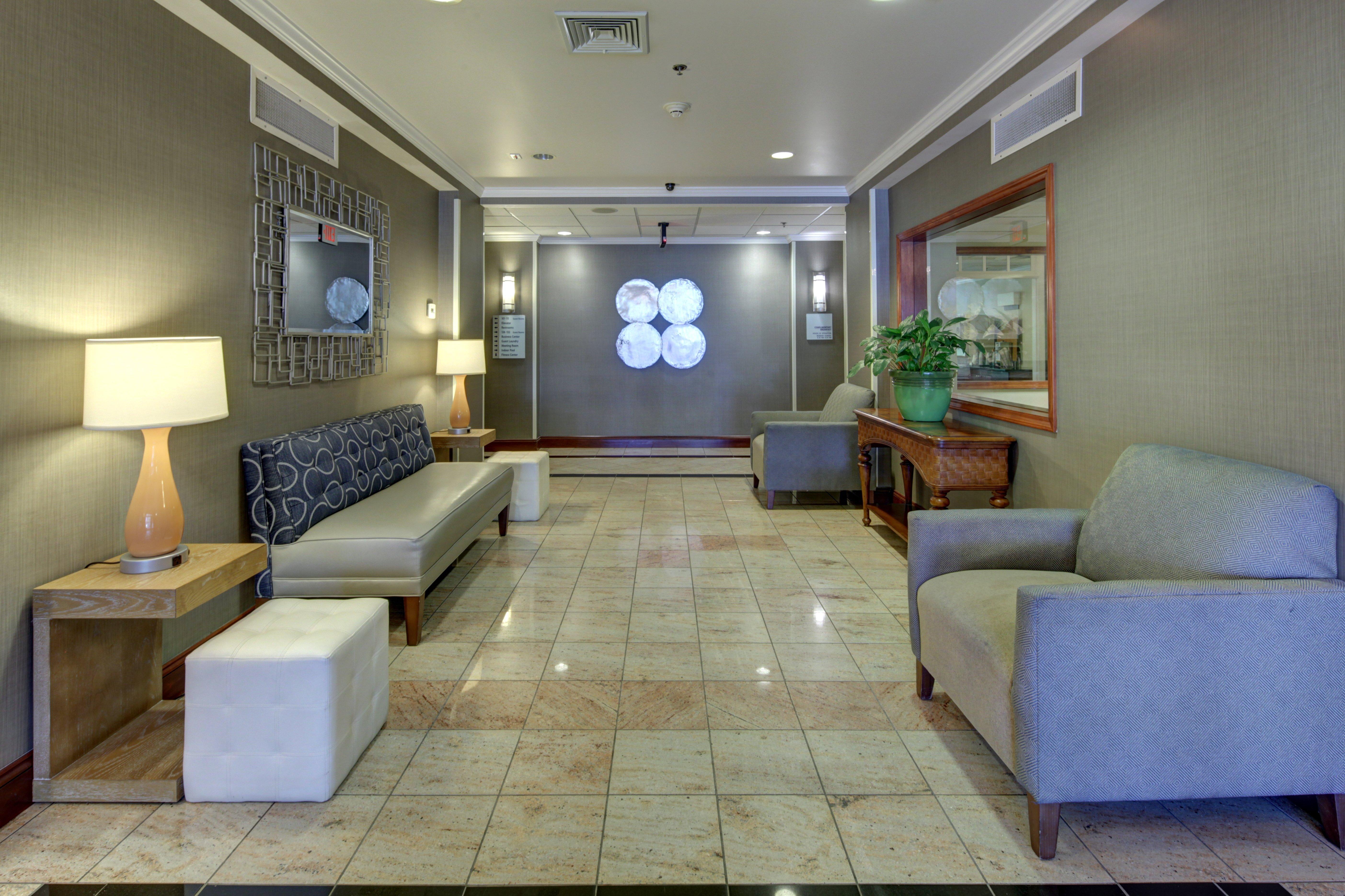 Holiday Inn Express Hotel & Suites Emporia By Ihg Eksteriør billede